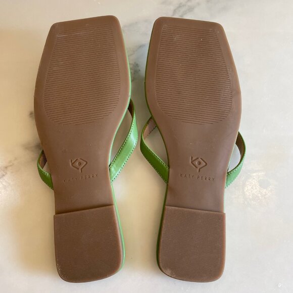 Katy Perry Camie Shell Sandal in Green, Size 6 - Picture 4 of 5